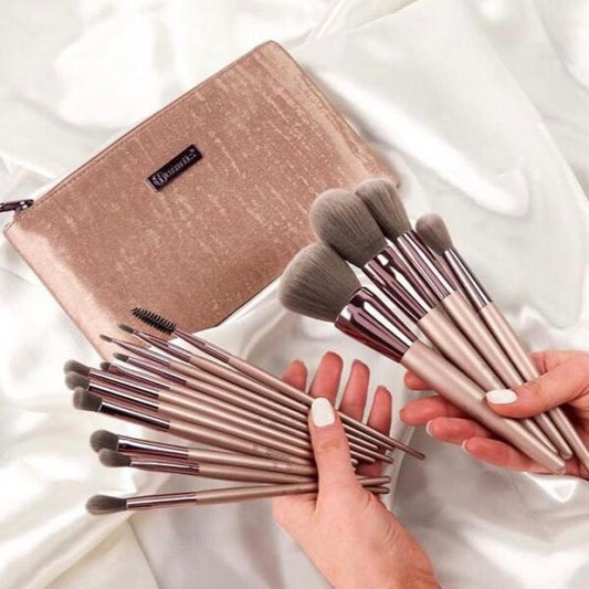 BH Cosmetics Lavish Elegance15 Piece Brush Set